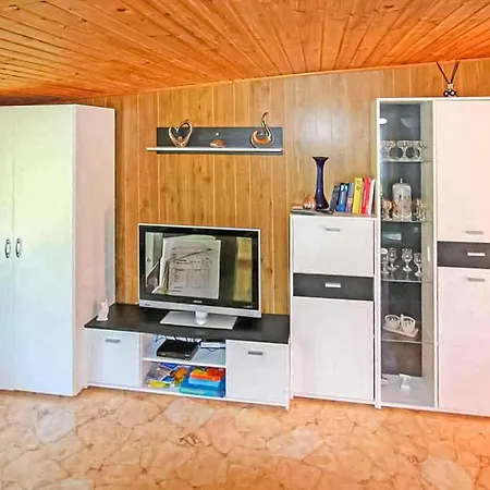 Doppelhaushaelfte Mueritz *