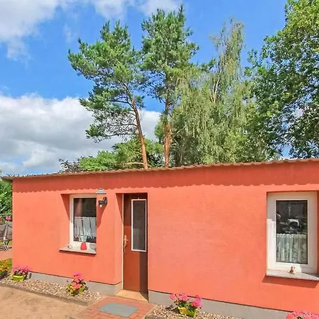 Holiday home Doppelhaushaelfte Waren Mueritz